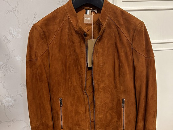 Новая куртка Boss Casual, с бирками, 100% кожа