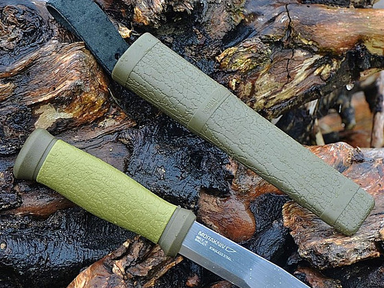 Нож Morakniv Outdoor 2000