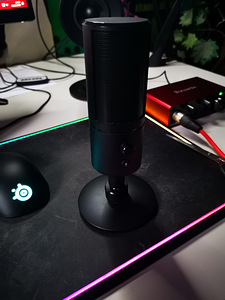 Микрофон Razer Serien X (2 фото из 3)