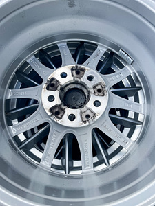 Колеса BMW 16" с шинами (3 фото из 4)