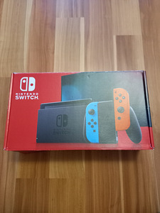 Nintendo Switсh (2 foto / 2)