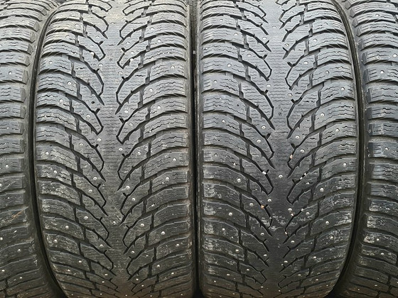 R21 Nokian 295/40/21 - 8mm - 95% naelad - paigaldus