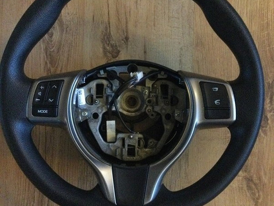 Руль на toyota yaris