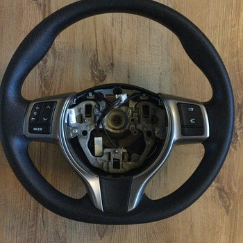 Руль на toyota yaris