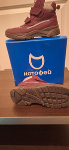 Детская обувь (1 фото из 3)
