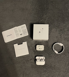 Airpods pro Gen 2 (1 фото из 4)