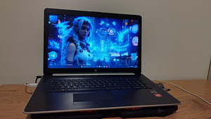 HP Laptop 17,3" HD+ Ryzen 5 3500U / 8GB DDR4 / 1Tb+256GB (1 foto / 3)