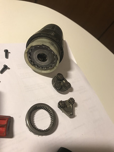 Bosch 18v PSR отвертка на запчасти (2 фото из 2)