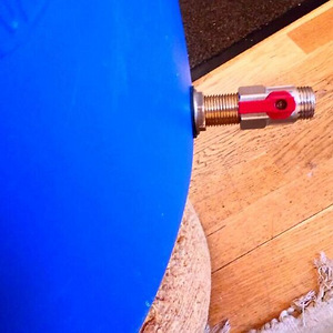 Kraaniga plastiktünn kahe korgiga 220L (3 foto / 8)
