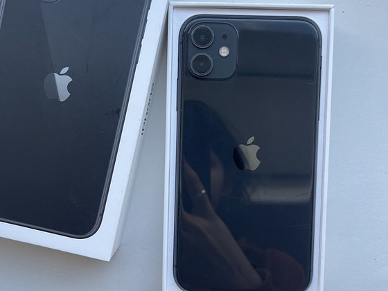 iPhone 11