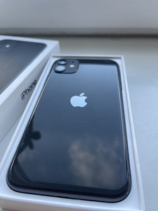 iPhone 11 (2 фото из 3)