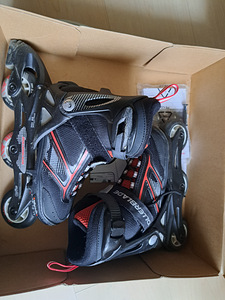 Rulluisud, suurus 28-32, Rollerblade (4 foto / 4)
