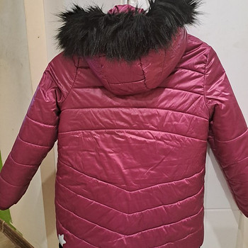Продам зимнюю куртку 134р