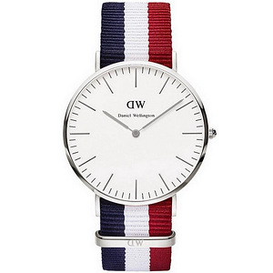 Часы Daniel Wellington Watch (1 фото из 5)