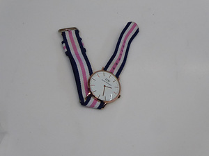 Часы Daniel Wellington Watch (5 фото из 5)