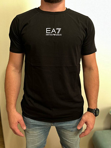 EA7 (2 foto / 2)