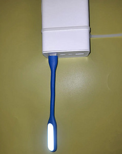 Мини USB ночник/фонарик (3 фото из 4)