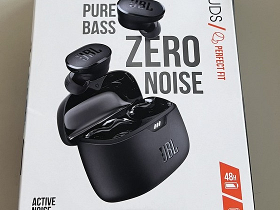 JBL Tune Buds TWS Black