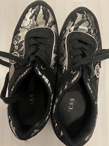 Guess tossuds.37 (3 foto / 6)