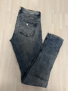 Guess teksad s.26 (1 foto / 3)