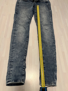 Guess teksad s.26 (2 foto / 3)