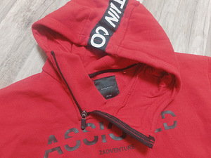 Кофта Reserved 164 см (2 фото из 3)