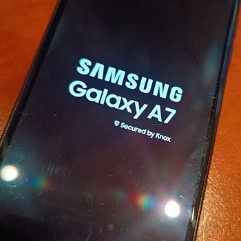SAMSUNG GALAXY A7