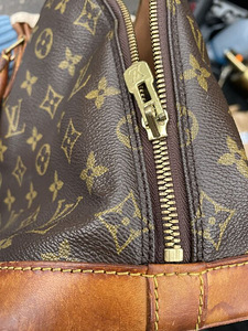 Louis Vuitton käekott, originaal (10 foto / 10)