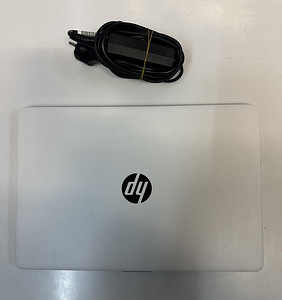 Лаптоп HP 15s-eq1023no + Зарядка (5 фото из 8)