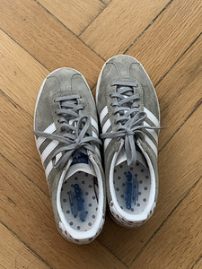 ADIDAS tossud (1 foto / 2)