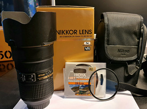 Объектив Nikon AF-S Nikkor 24-70 +AF-SNikkor 70-300mm (1 фото из 8)