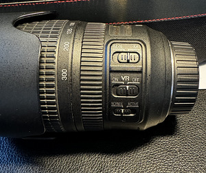 Объектив Nikon AF-S Nikkor 24-70 +AF-SNikkor 70-300mm (6 фото из 8)