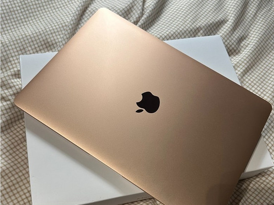 MacBook Air M1 (2020) | 256 ГБ