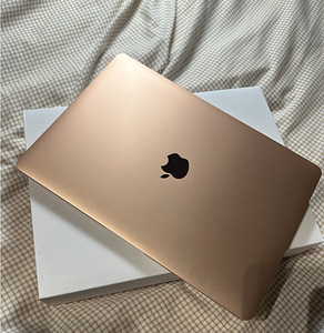 MacBook Air M1 (2020) | 256 ГБ (1 фото из 3)