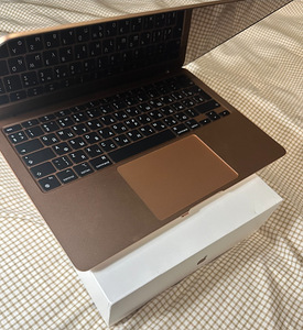 MacBook Air M1 (2020) | 256 ГБ (2 фото из 3)