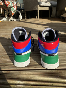 Jordan 1 Mid SE Multi Patent (Limited Edition) (3 фото из 5)