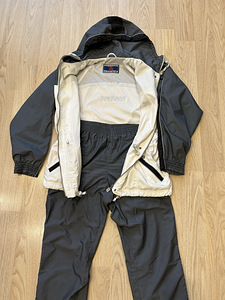 Spordi dressid M / 38 (2 foto / 2)