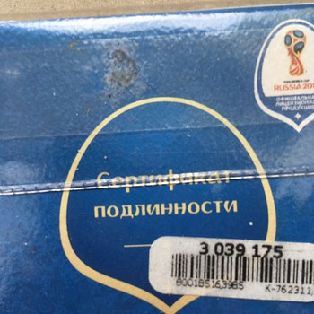 Монеты и денежные знаки.