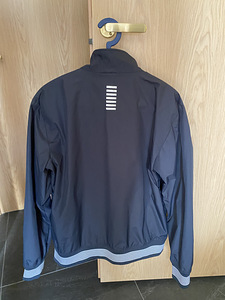 Armani (2 фото из 3)