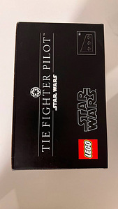 Шлем истребителя LEGO (3 фото из 5)