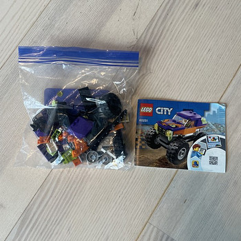 Lego 60251