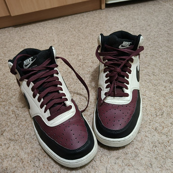 Nike tossud