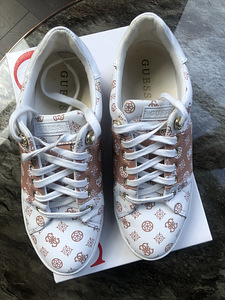 Кеды guess (2 фото из 2)