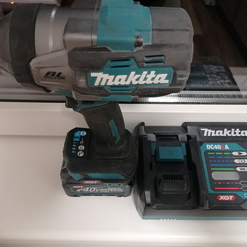 Ударный гайковерт Makita