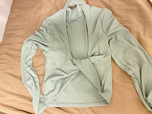 Topp (2 foto / 2)