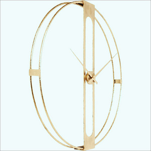 Настенные часы (2 фото из 4)