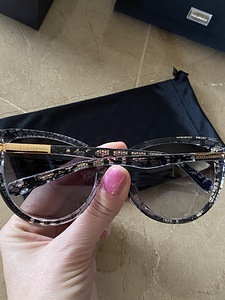 DOLCE & GABBANA päikeseprillid (6 foto / 10)