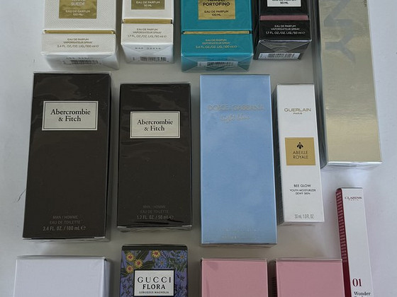 Dior , Chanel , Versace , Boss , Burberry , Tom Ford , CK