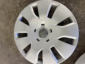 Audi R16 (2 фото из 5)