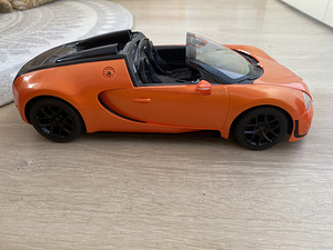 Müüa kaugjuhtimispuldi auto (4 foto / 4)